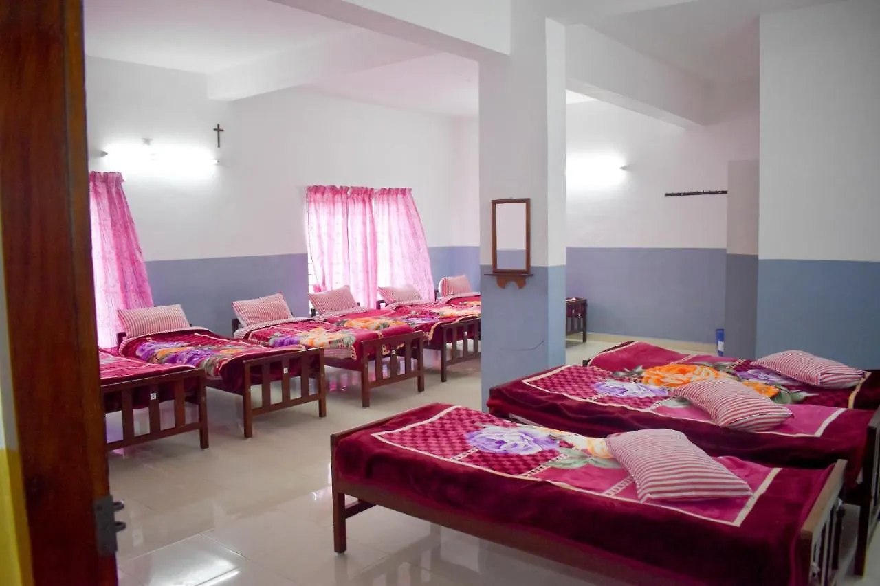 Ac Mist Hotel Munnar