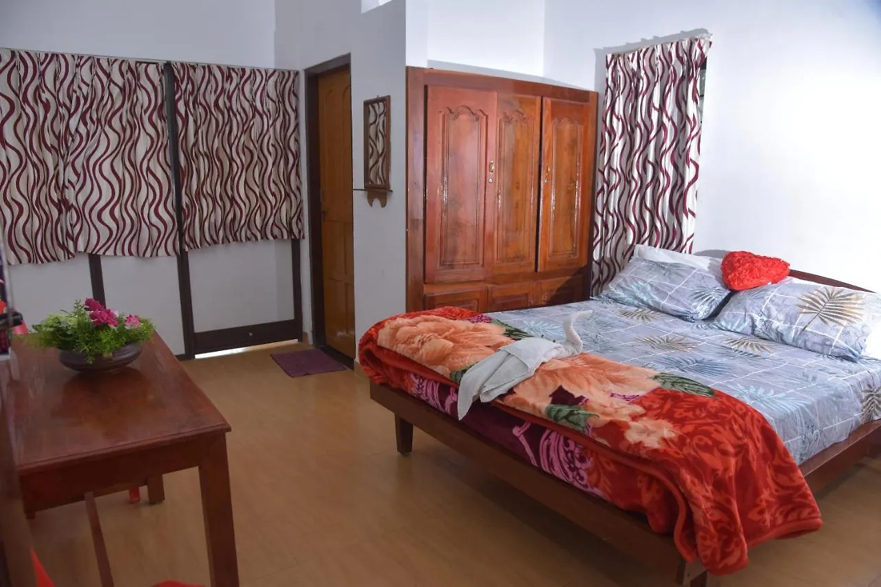 Ac Mist Hotel Munnar