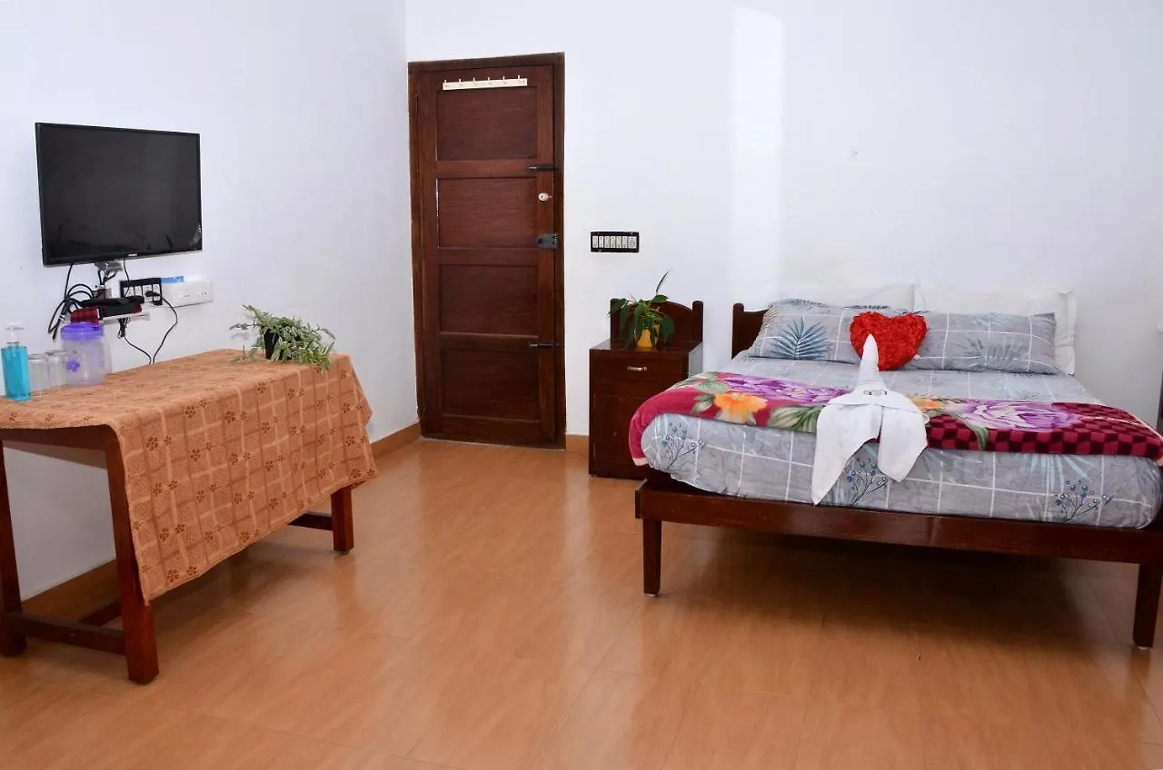 Ac Mist Hotel Munnar