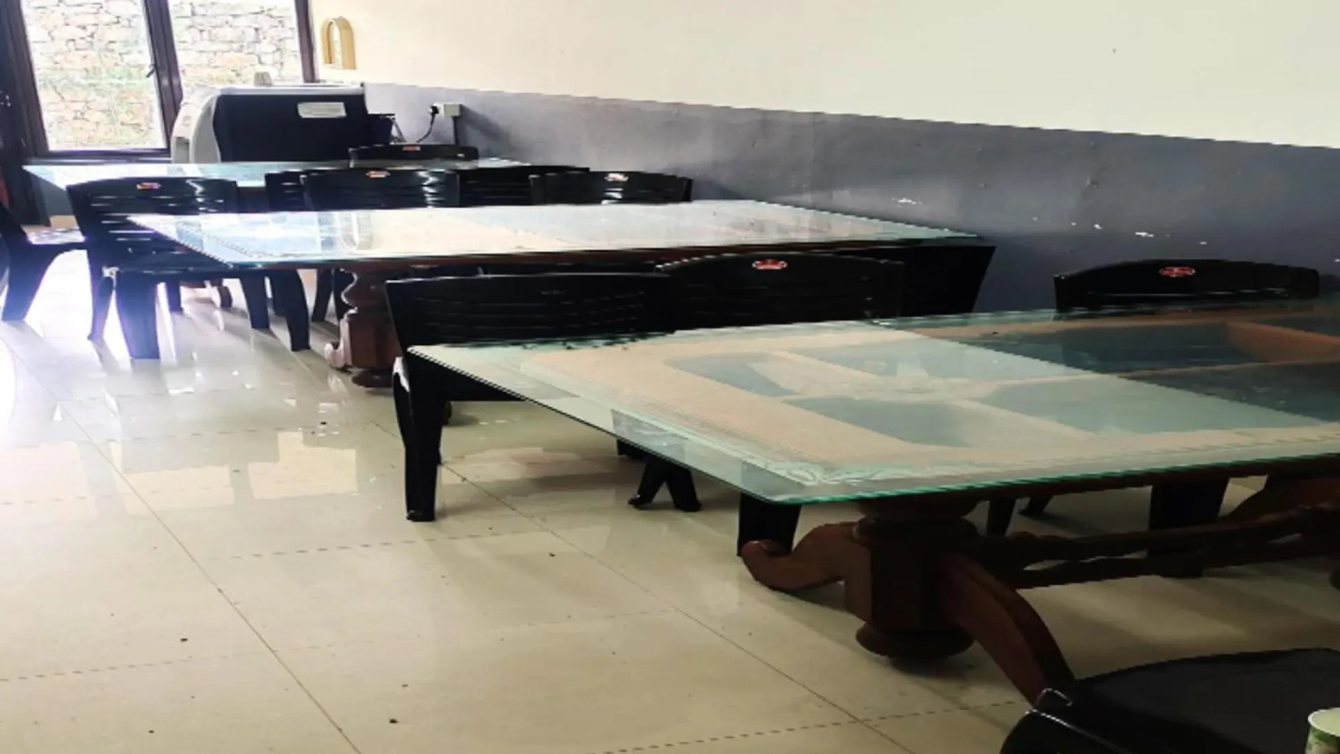 Ac Mist Hotel Munnar