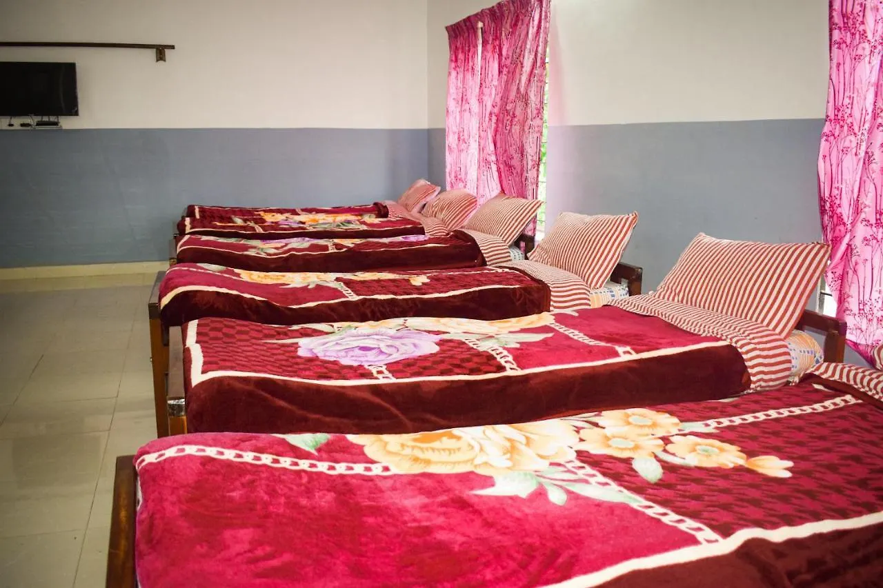 Ac Mist Hotel Munnar