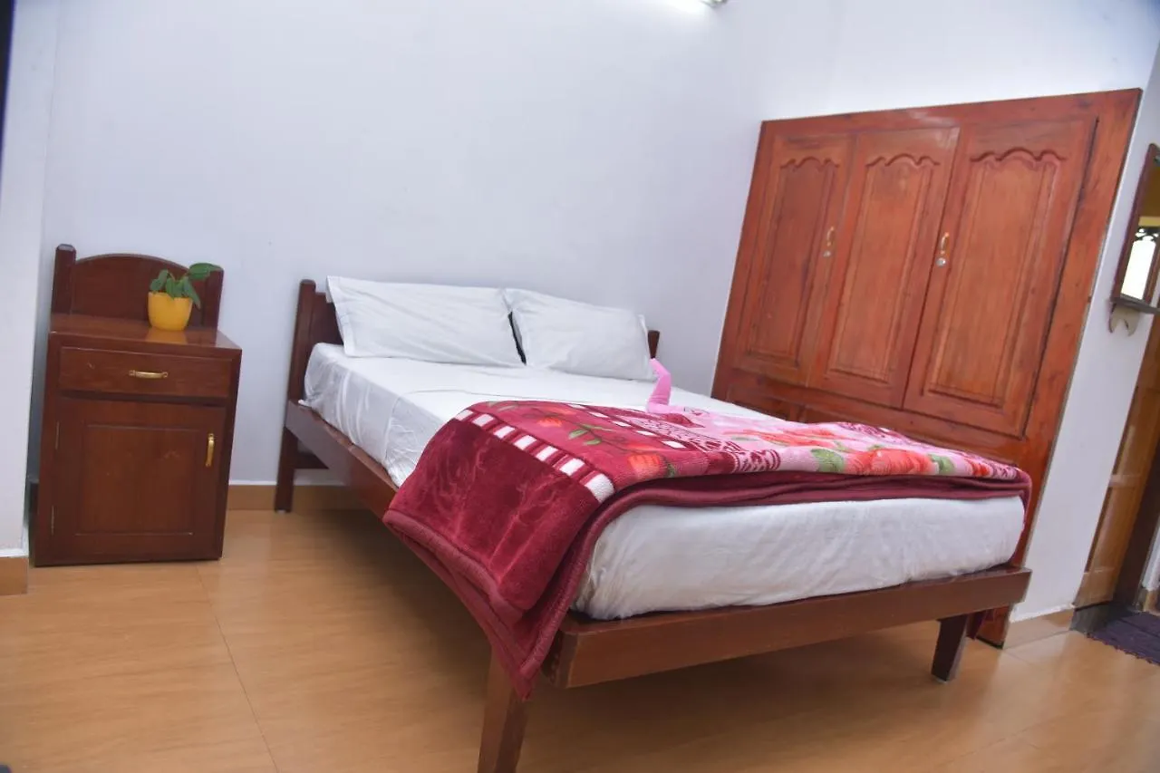 Ac Mist Hotel Munnar